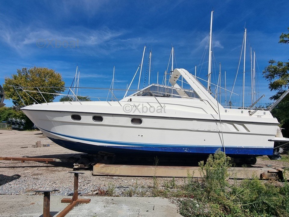 Yacht d'occasion FAIRLINE 33 TARGA