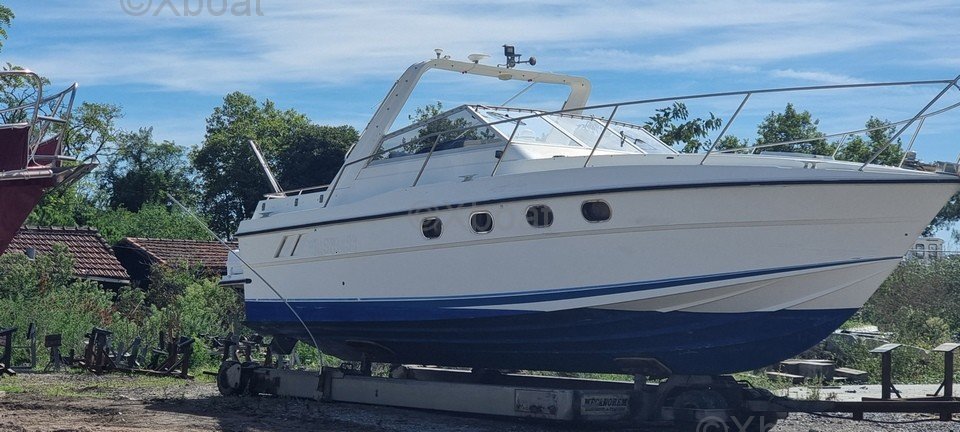 Yacht d'occasion FAIRLINE 33 TARGA