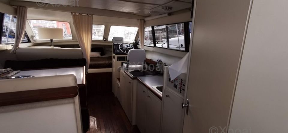 Yacht d'occasion BAYLINER 2858 CLASSIC