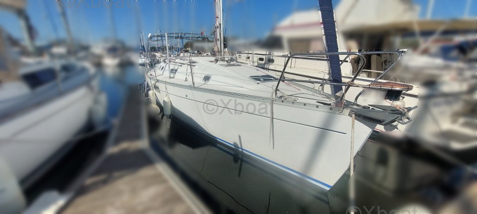 Voilier d'occasion OCEANIS 351