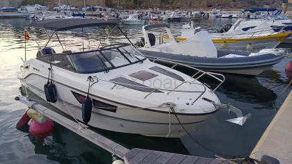 Bateau à Moteurs d'occasion QuickSilver 805 Cruiser